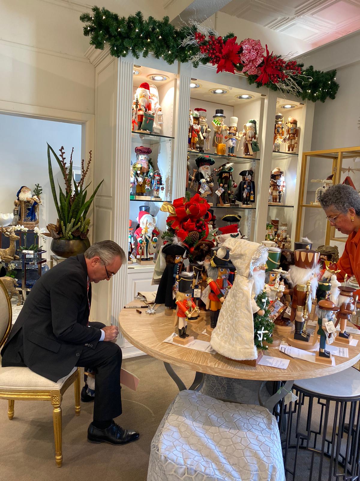 @ Hoaglands of Greenwich, Greenwich, CT (2019-11-26)