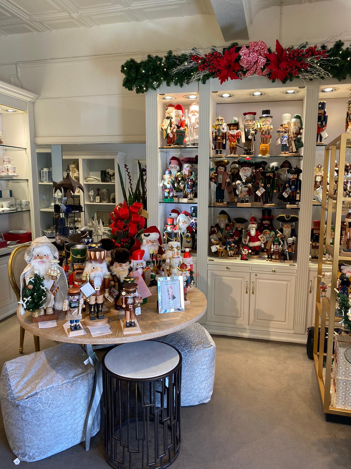 @ Hoaglands of Greenwich, Greenwich, CT (2019-11-26)